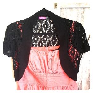 Black Short Sleeve Crocheted Half Sweater